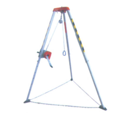 救援三脚架的结构特点  